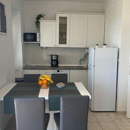 Apartament Kuca Za Odmor Denona Borovići Zewnętrze zdjęcie
