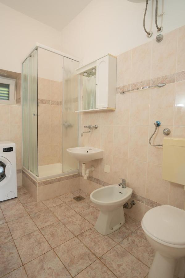 Apartament Kuca Za Odmor Denona Borovići Zewnętrze zdjęcie